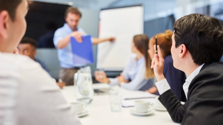 Employees' AI adoption